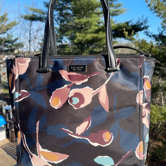 👜💕-Kate Spade ♠️ Satchel &Crossbody - Picture 2 of 10